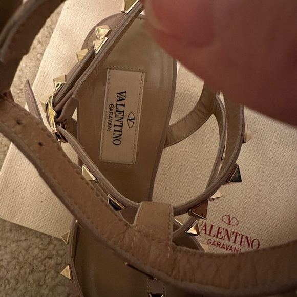 Used 1 time for wedding. Retail $1100. Size 36.5 - Picture 8 of 12